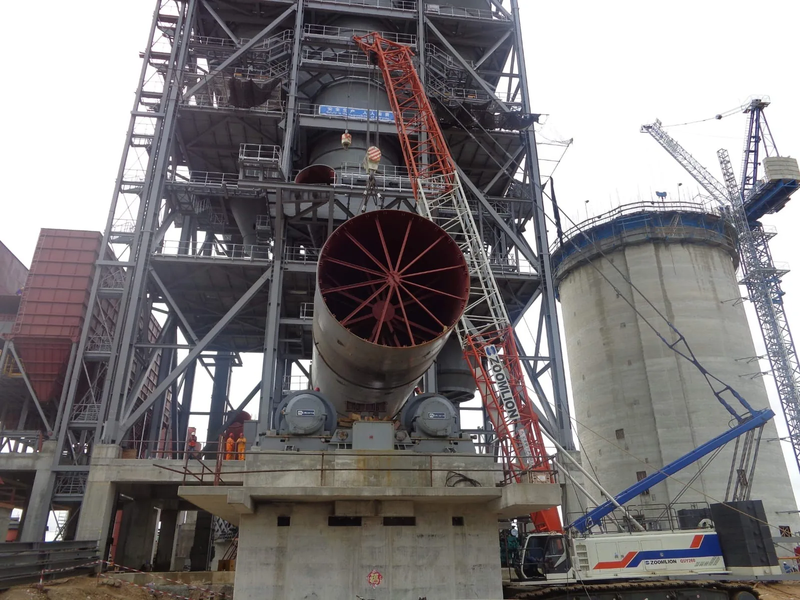 Heavy industrial kiln erection and site engineering support